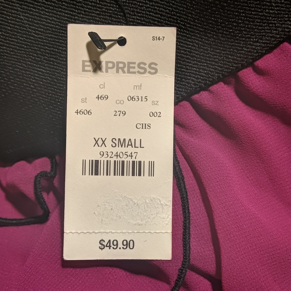 NWT Express Fuchsia Ruffle Mini Skirt - Picture 6 of 6